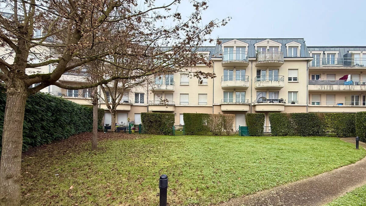 Appartement à CORBEIL-ESSONNES