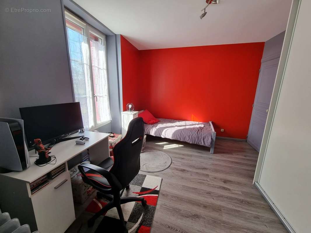 Maison à COULOMMIERS