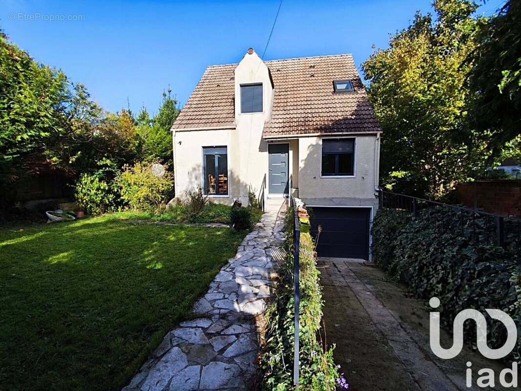 Photo 1 - Maison à VAUJOURS