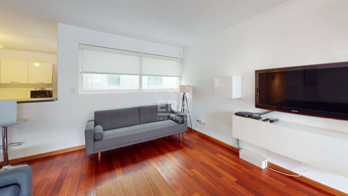 Appartement à PARIS-19E