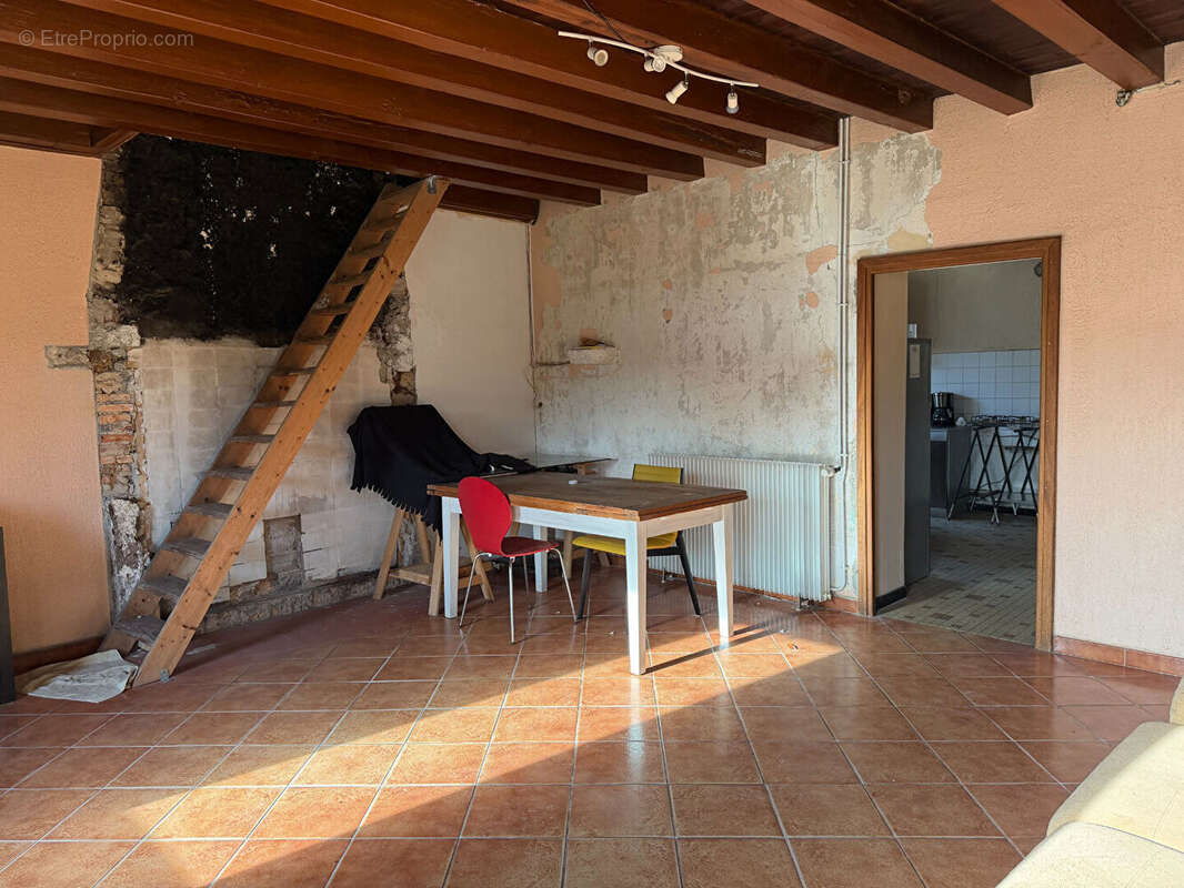 Maison à SALLES