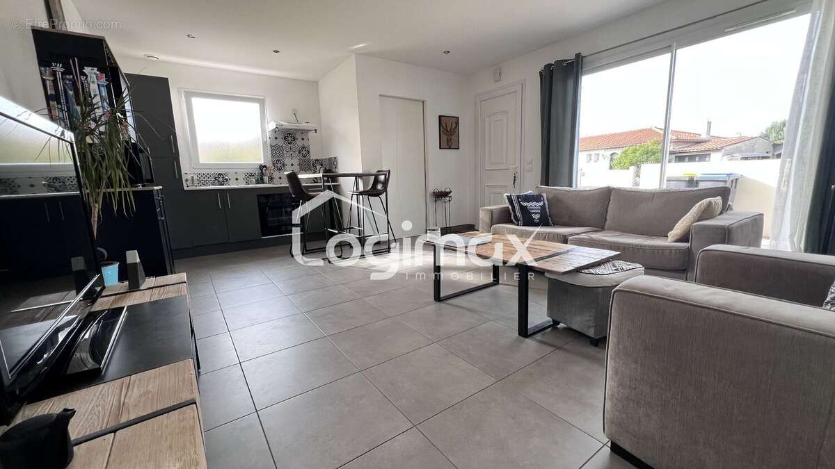 Maison à SAINT-XANDRE