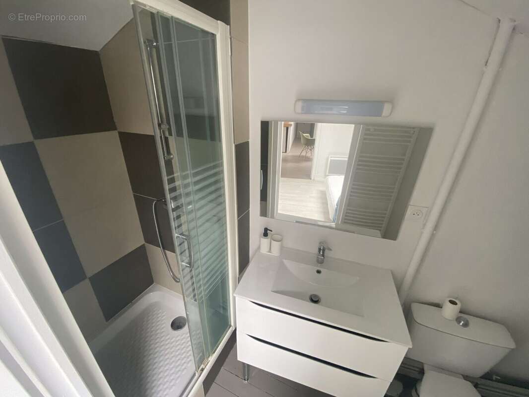 Appartement à SAINT-ETIENNE