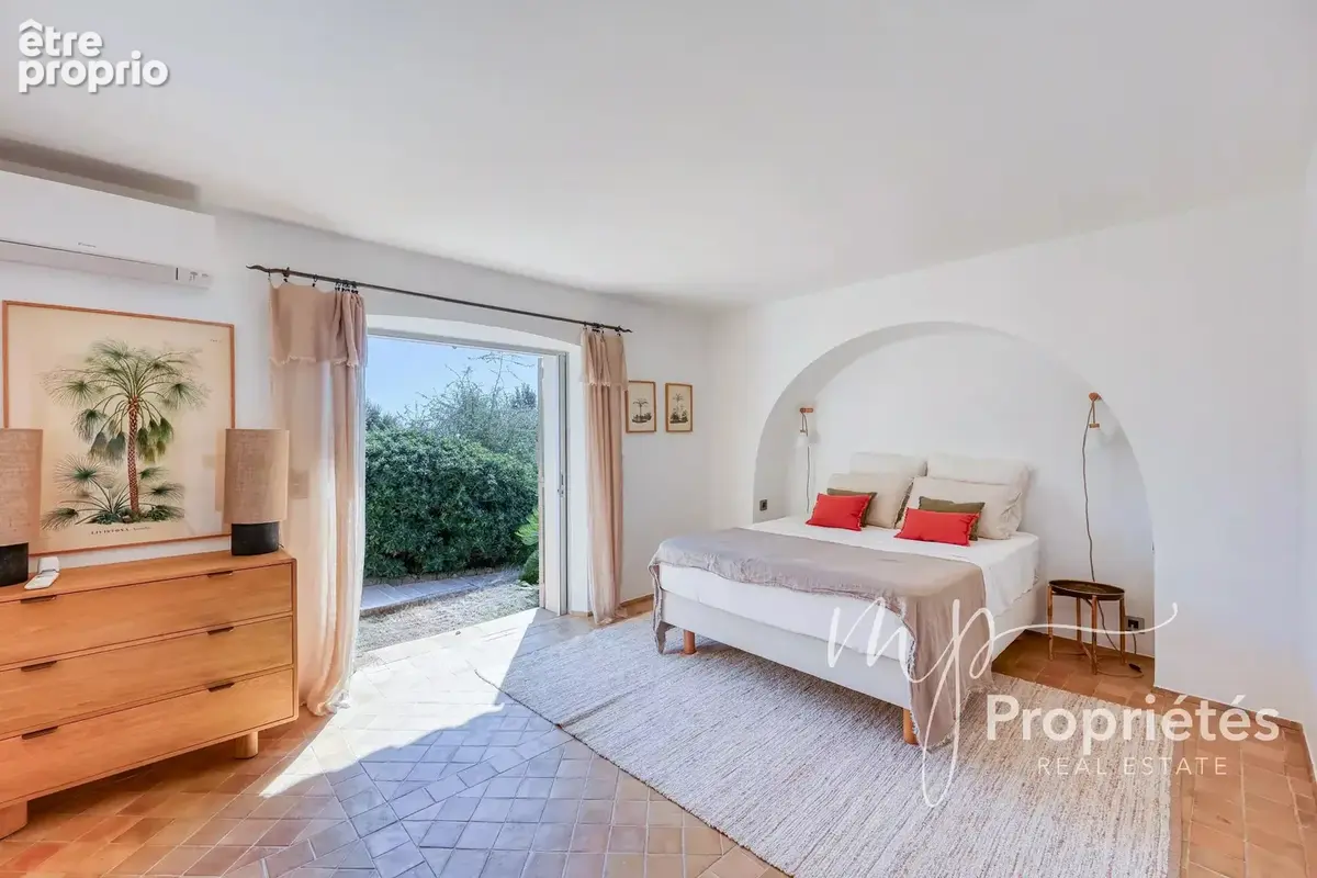 EXCLUSIVITE - Propriété d'exception 9 pièces - photo 17