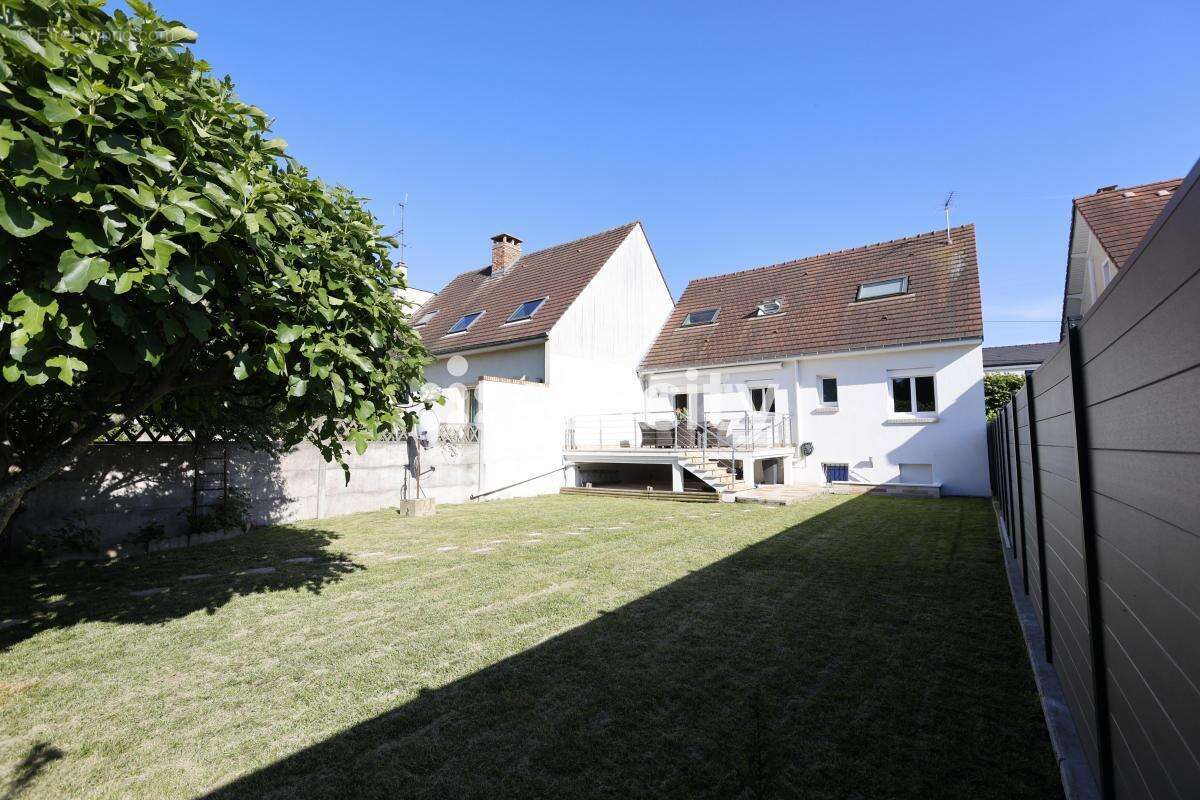 Maison à PARAY-VIEILLE-POSTE