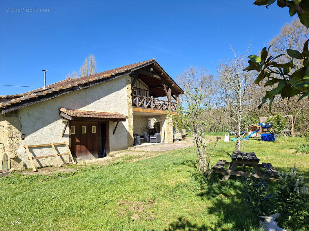 Maison à MIRANDE
