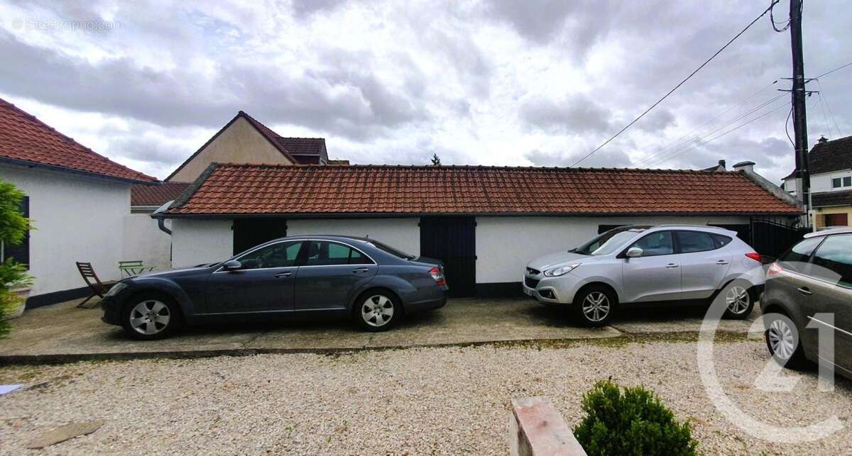 Maison à AUBIN-SAINT-VAAST