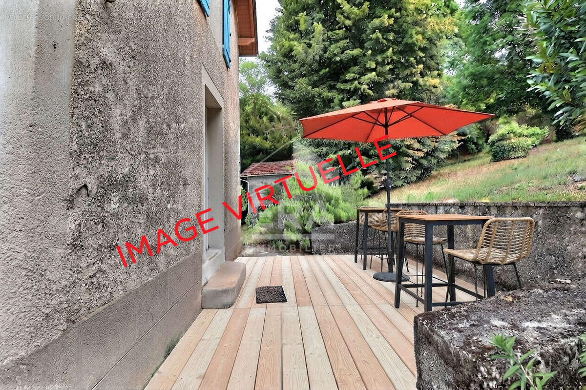 Idéalement située au coeur d'un parc arboré - photo 6