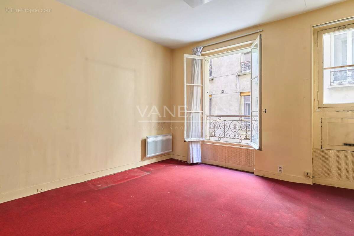 Appartement à PARIS-9E