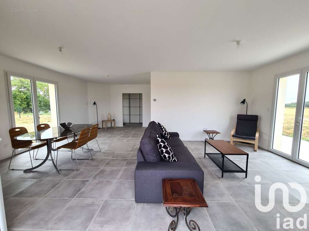 Photo 7 - Maison à LES ESSARDS