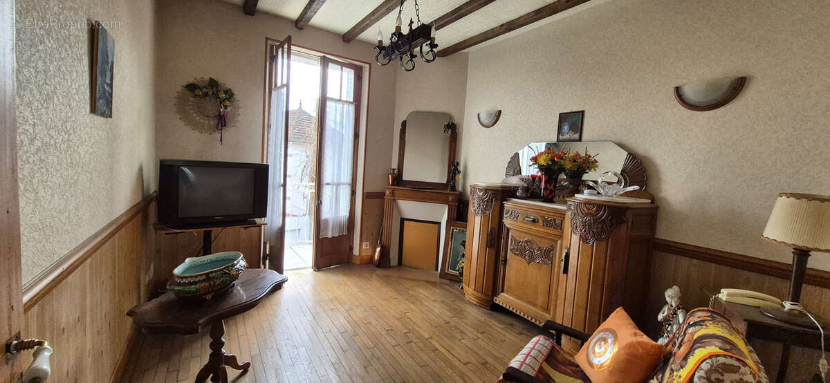 Maison à MONTLUCON