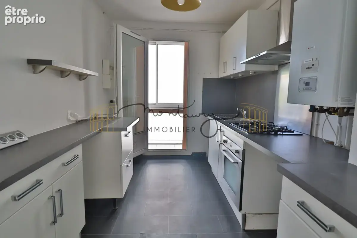 A vendre - quartier kennedy - p3 balcon cave parking - photo 5