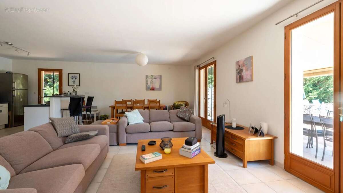 SECTEUR GOURDON - Lumineuse Maison contemporaine de plain-pied 3 - photo 11