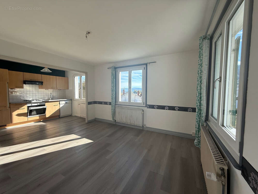 Maison à REMIREMONT