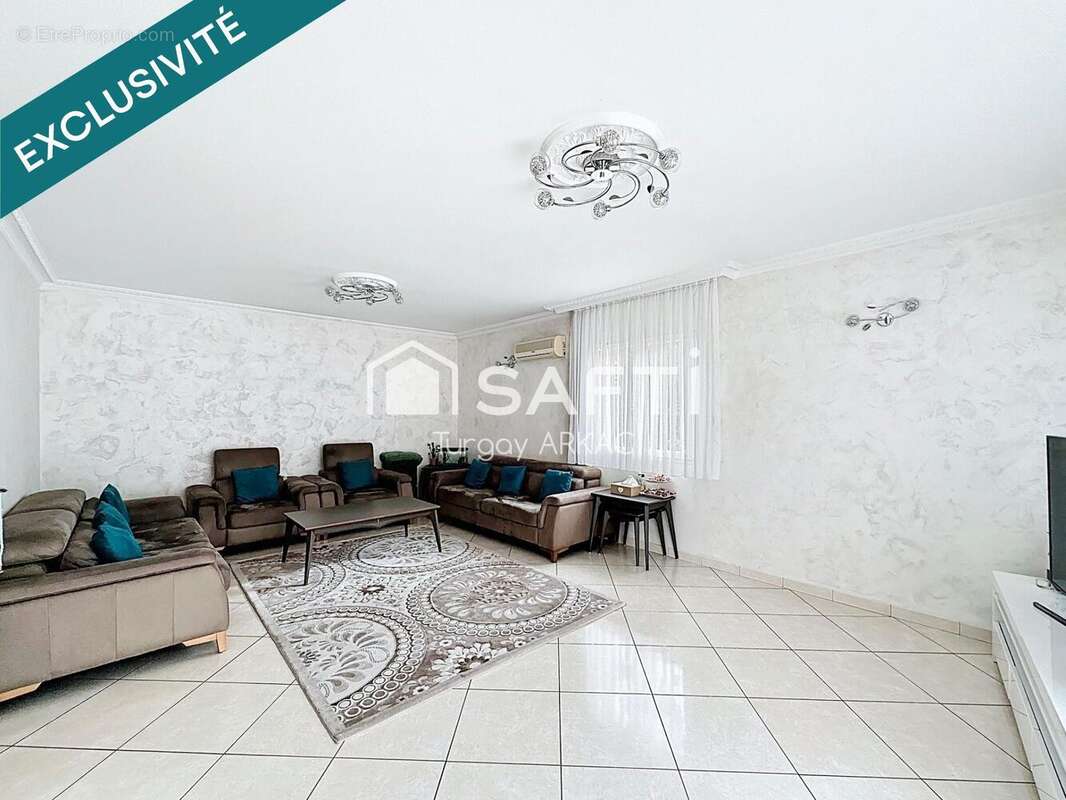 Photo 6 - Maison à PONT-DE-CHERUY