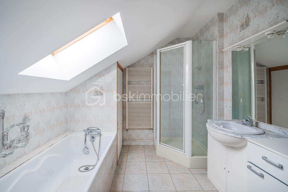 Maison à MENTHONNEX-SOUS-CLERMONT