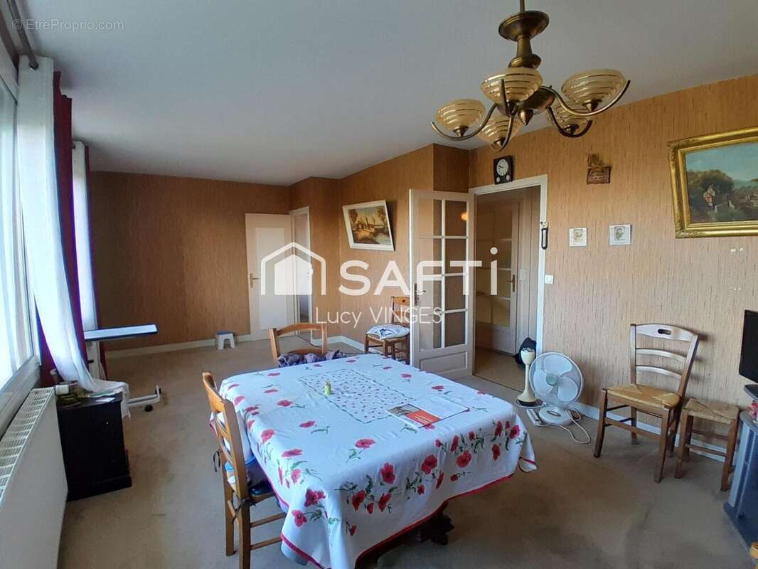 Photo 4 - Maison à PUY-L'EVEQUE