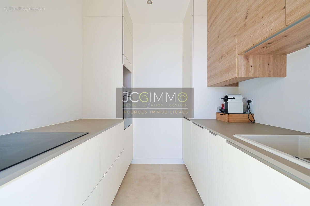 Maison d'exception   t4 de 98 m2   rooftop   vue mer   garage - photo 7