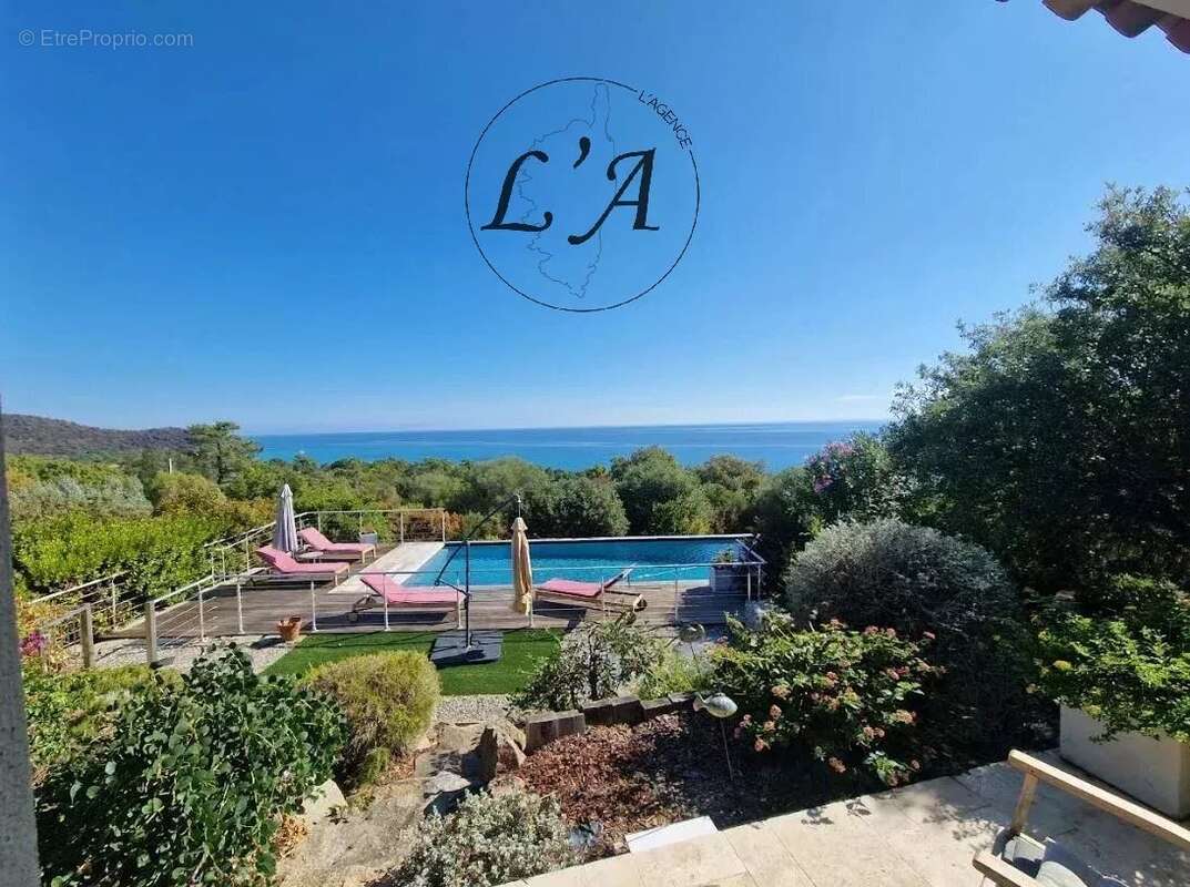 Maison à PORTO-VECCHIO