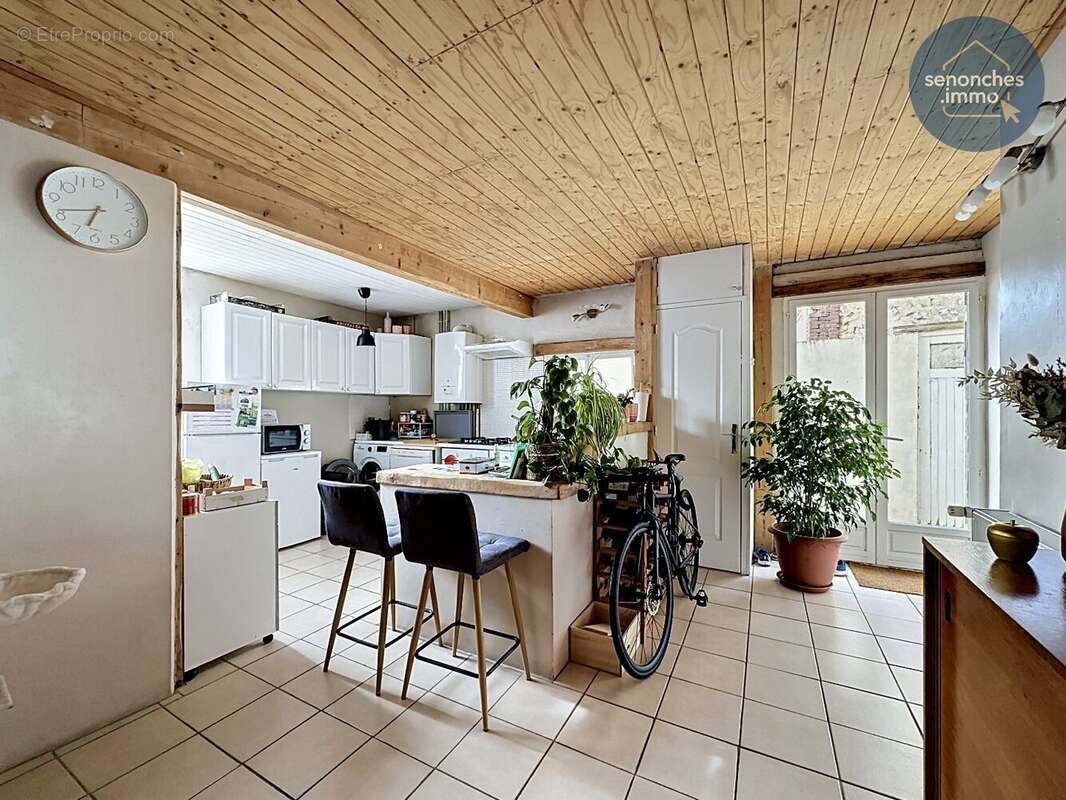 Maison à CHATEAUNEUF-EN-THYMERAIS