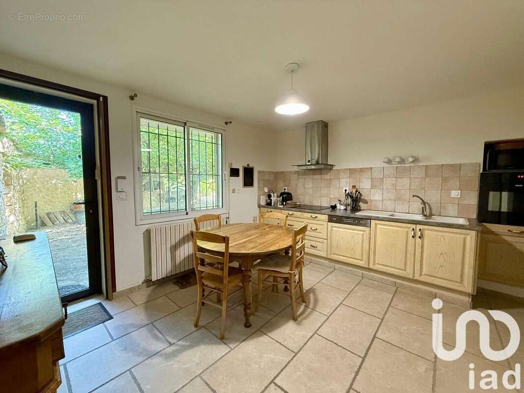 Photo 3 - Maison à SORGUES