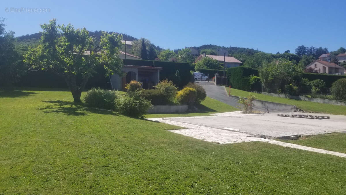 Terrain à AUREC-SUR-LOIRE