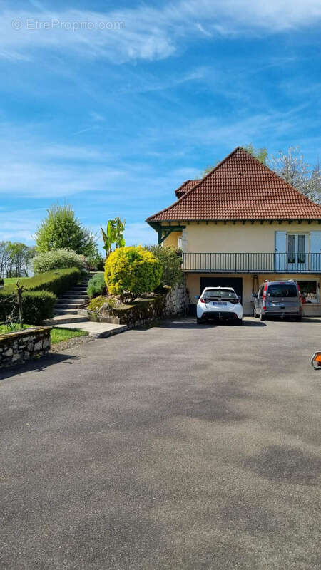 Maison PLAIN PIED avec PISCINE et grand terrain de 5000 m2 - photo 8