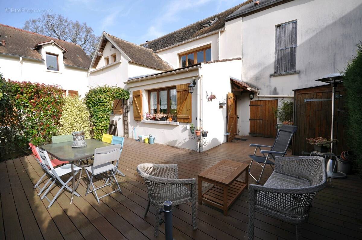 Appartement à BOISSY-SOUS-SAINT-YON