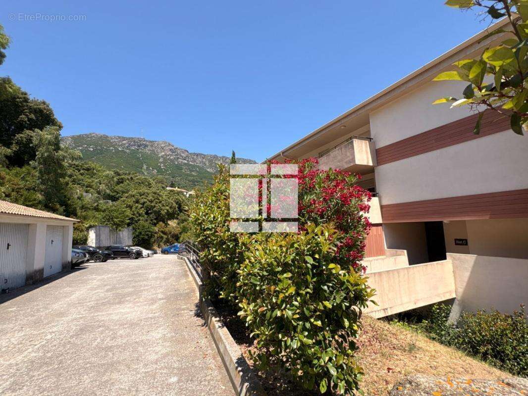 À vendre – T2 avec parking – Résidence sécurisée Closerie des Chênes – Bastia - photo 14