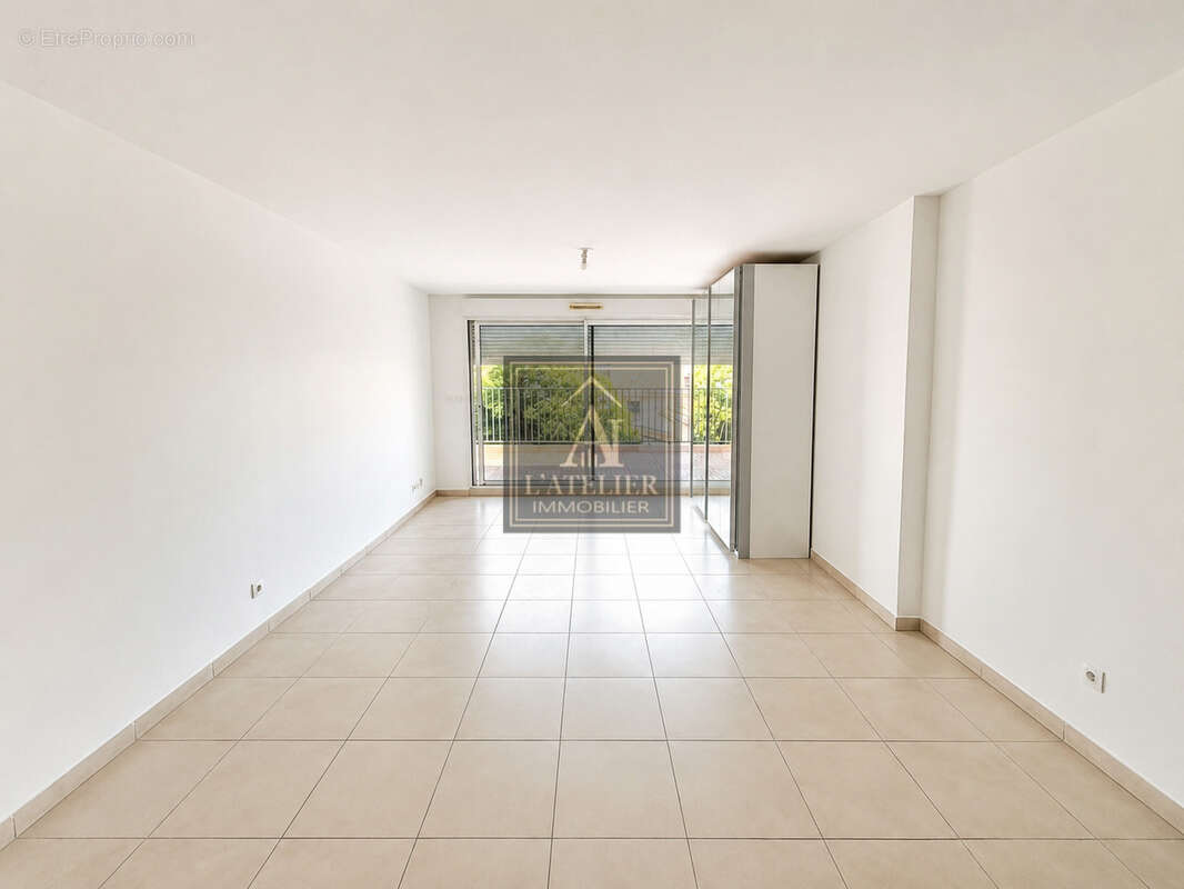 Appartement à CARQUEIRANNE