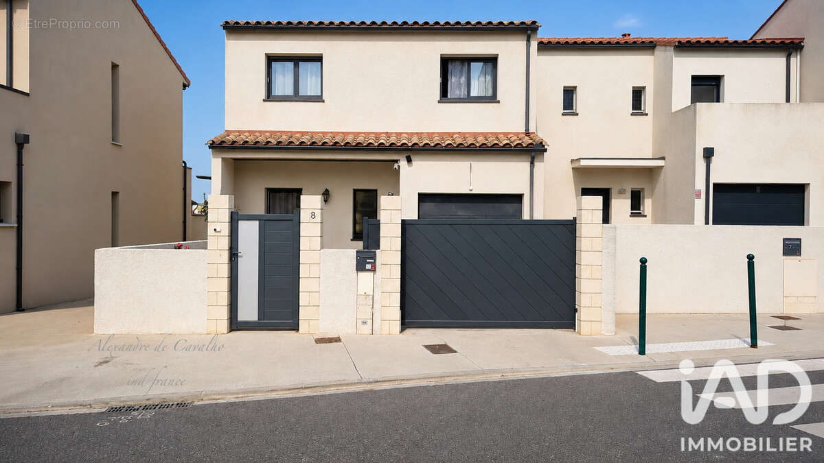 Photo 2 - Maison à PEYRESTORTES