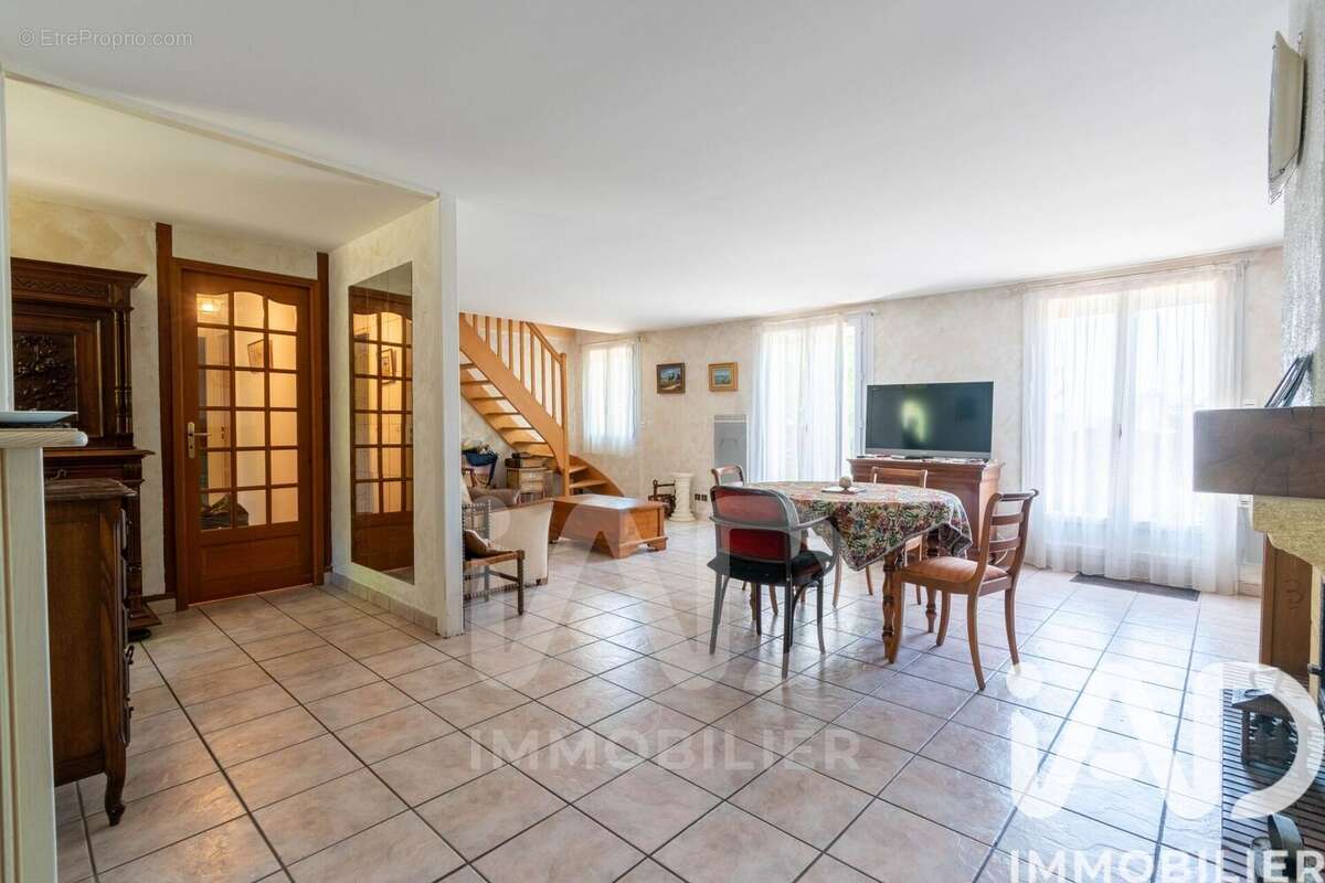 Photo 5 - Maison à JOUARS-PONTCHARTRAIN