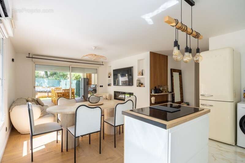 Appartement à MARSEILLE-13E