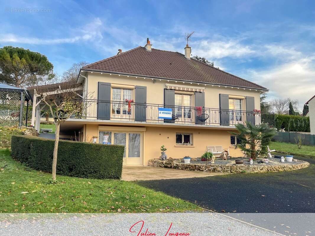 Maison à CHATELLERAULT