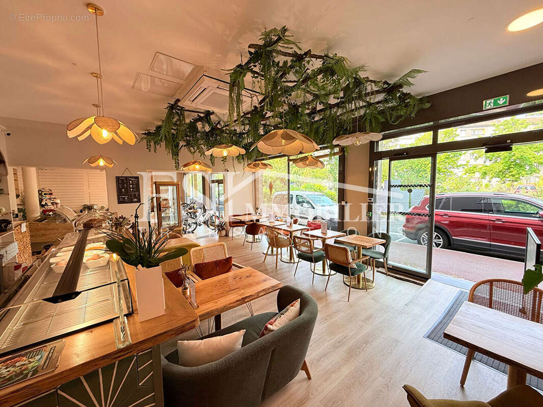 Local commercial Ermont 104m2 - photo 2