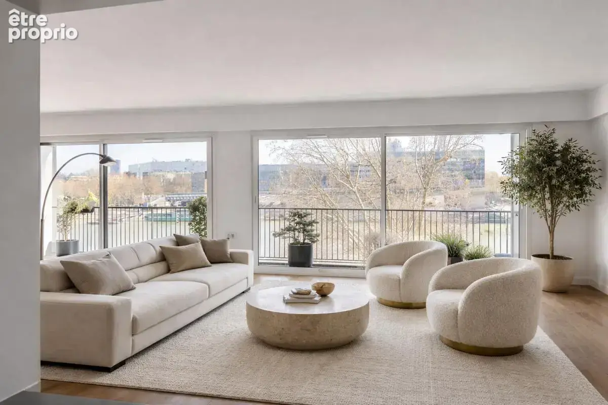 Appartement à PARIS-16E