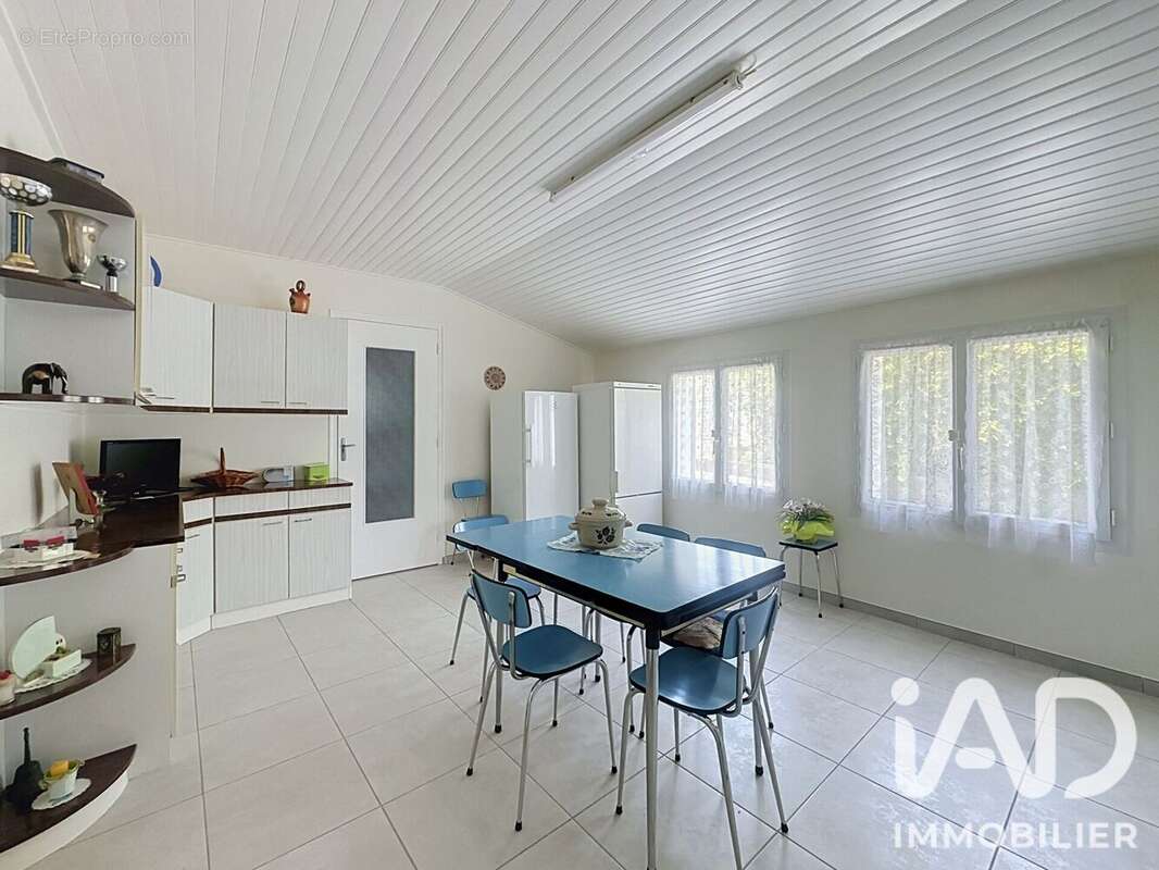 Maison 100 m² à Marans  - photo 6