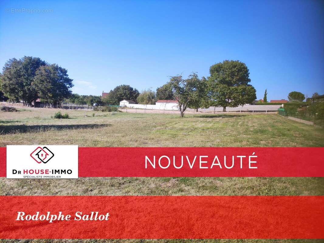 Terrain à POULIGNY-SAINT-PIERRE