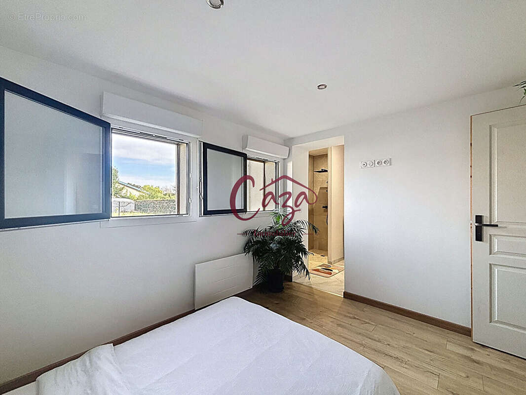 Maison à CAMBLANES-ET-MEYNAC