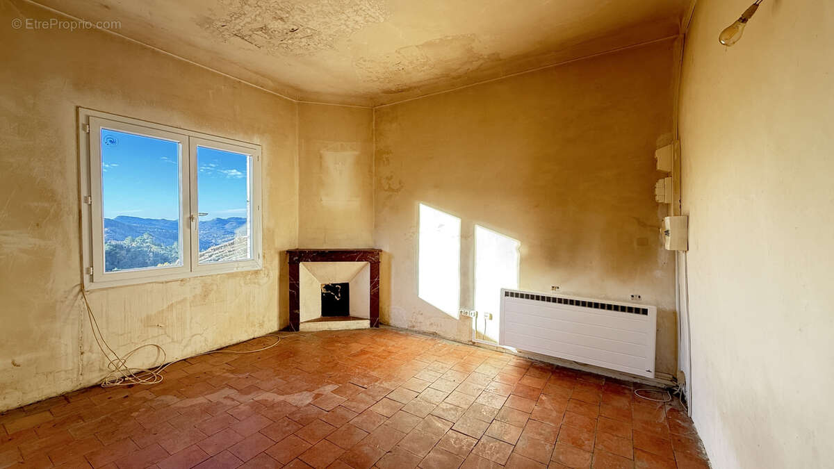 Maison à SAINT-SEBASTIEN-D'AIGREFEUILLE