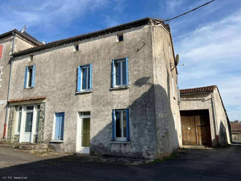 Deux Maisons Avec 3 et 4 Chambres Situées Dans un Charmant Village de Campagne - photo 17