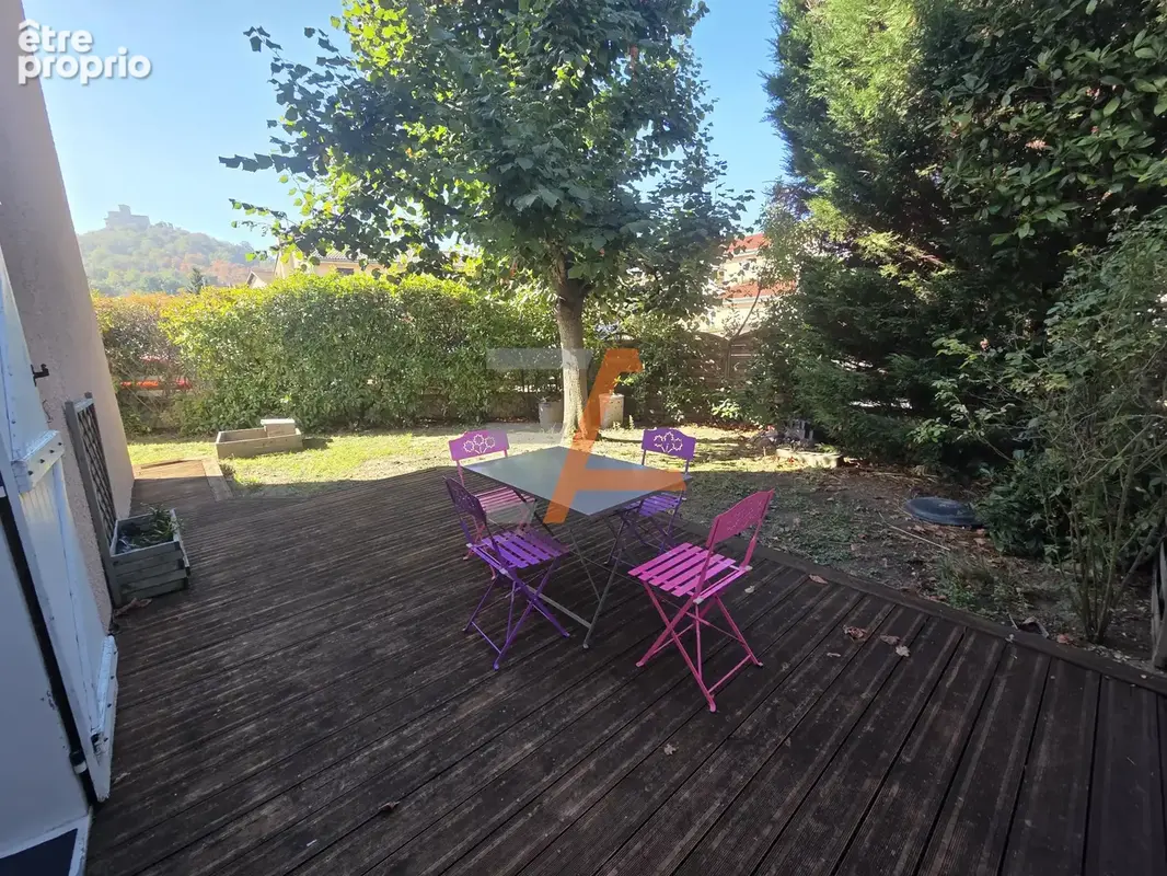 Exclusivité   saint-romain-le-puy   maison familiale 4 chambres avec jardin et garage ! - photo 2