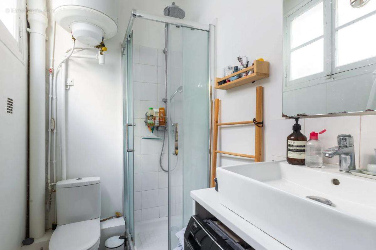 Appartement à PARIS-3E