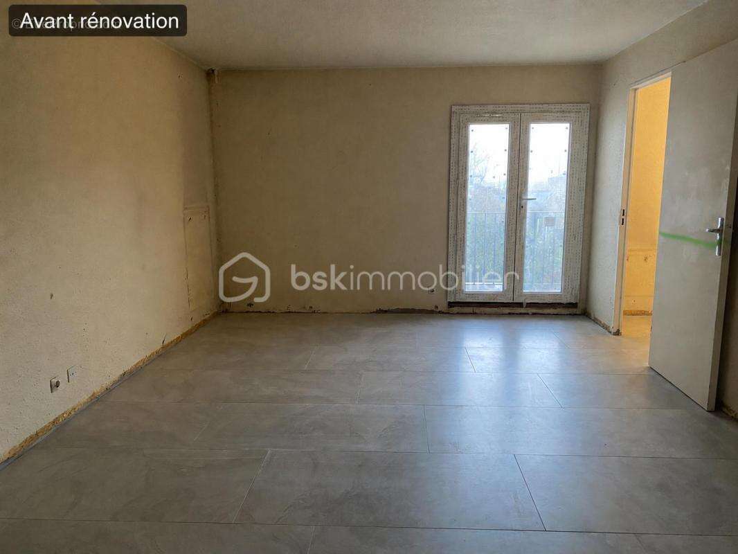 SAINT-CHRISTOL ((84) - Créez votre T2 sur mesure ! Plateau sous forme d'appartement de 62 m² env. situé au 2ème étage avec ascen - photo 9