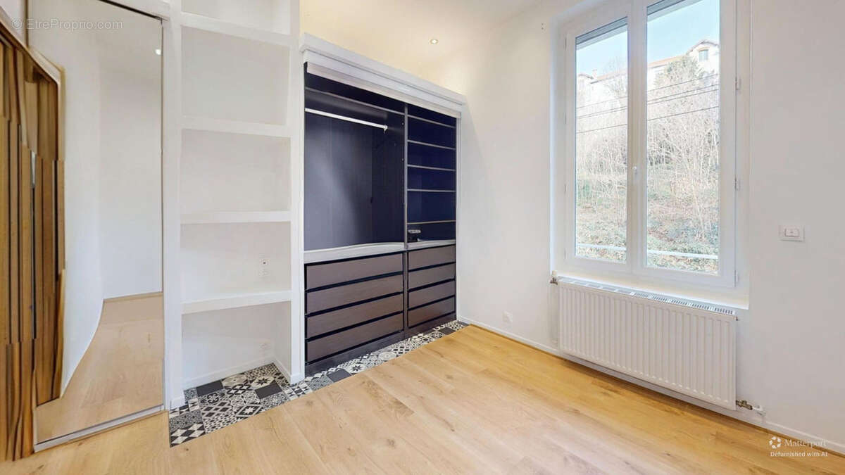 Appartement à SAINT-ETIENNE