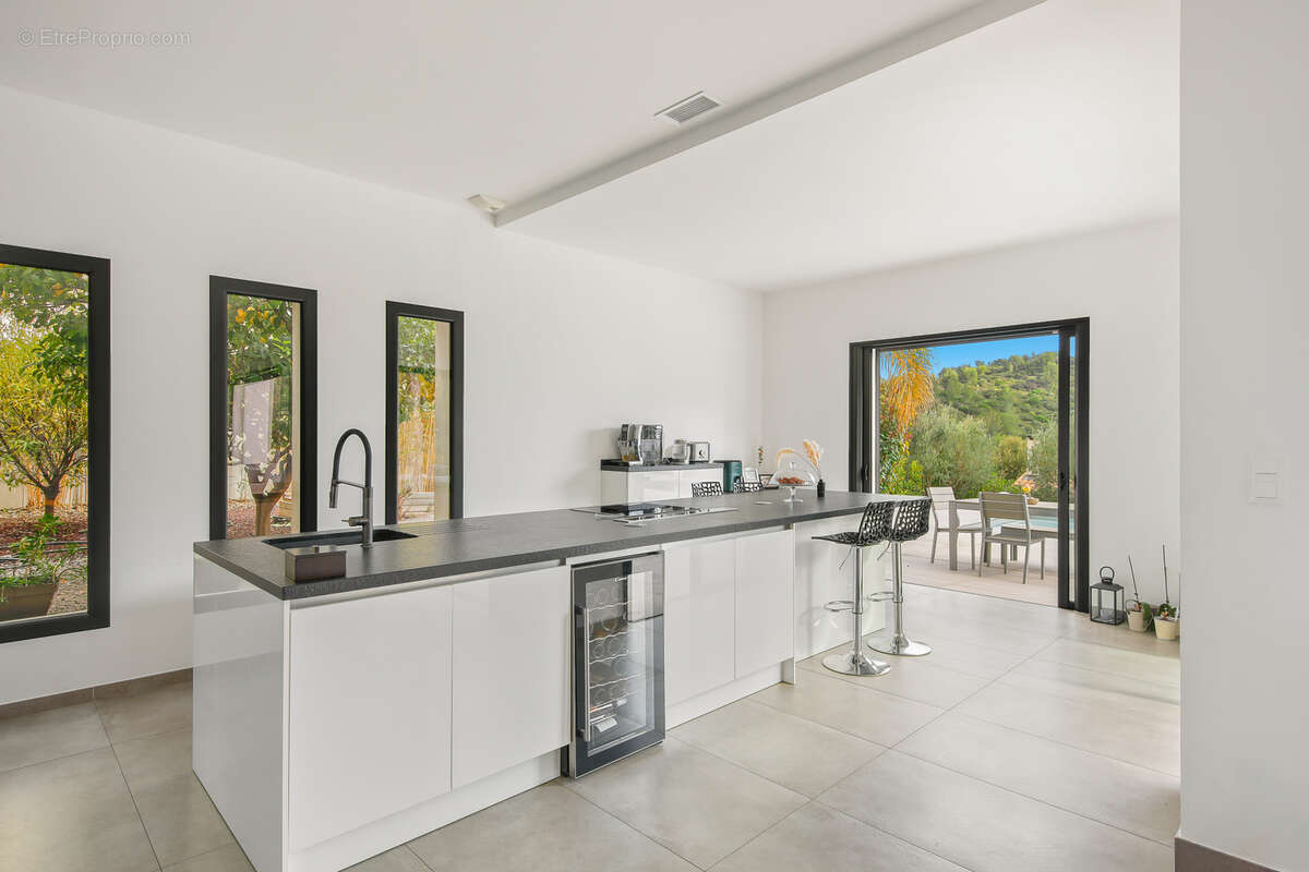 Maison à LA VALETTE-DU-VAR