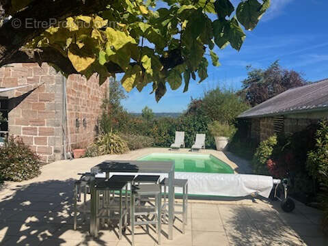 Maison à VARS-SUR-ROSEIX