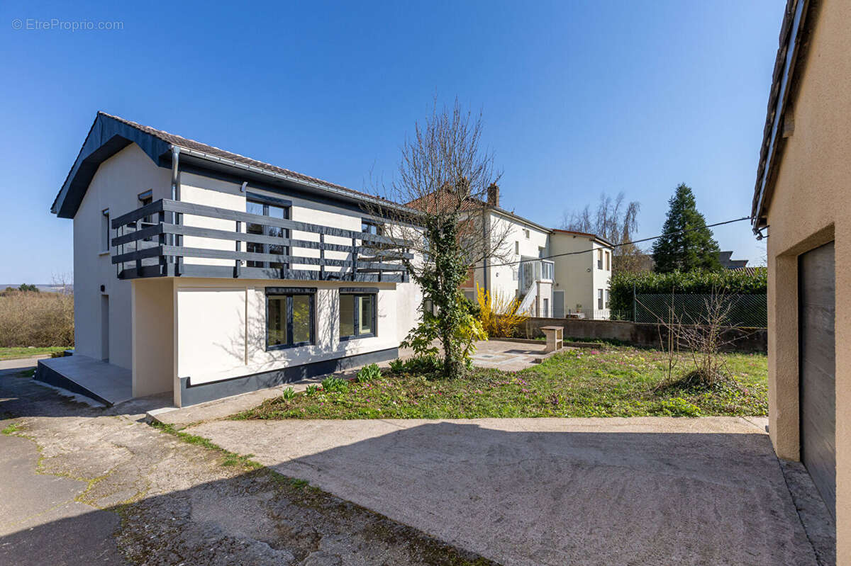 Maison 10 pièce(s)  garage et jardin - photo 9