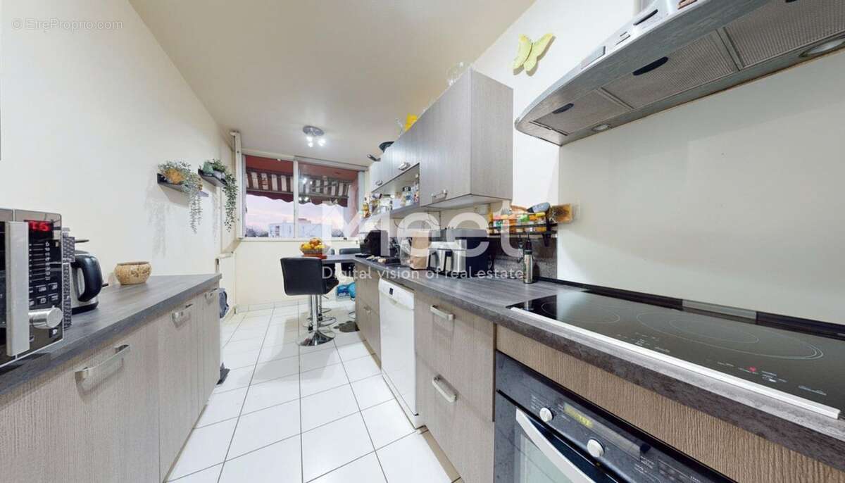 Appartement à ELANCOURT