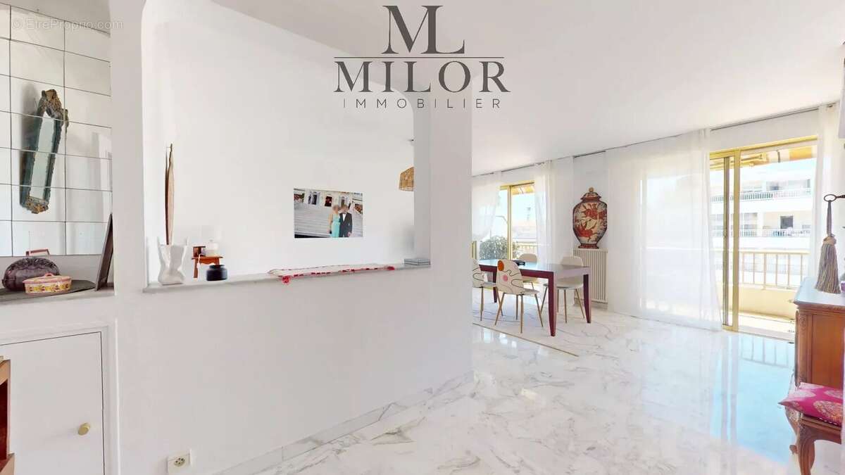 Appartement à CANNES